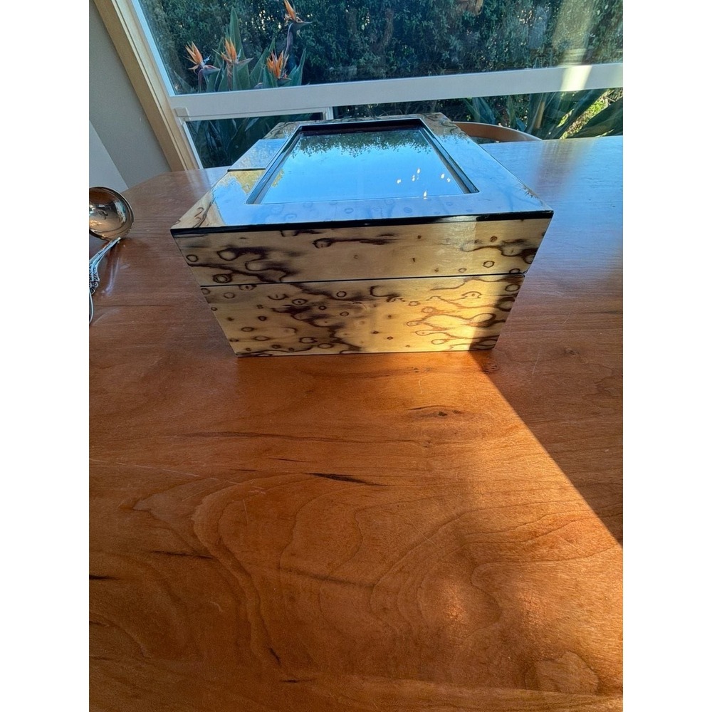 Burl Wood Watch Display Case Box- 8 slots - Picture 12 of 14